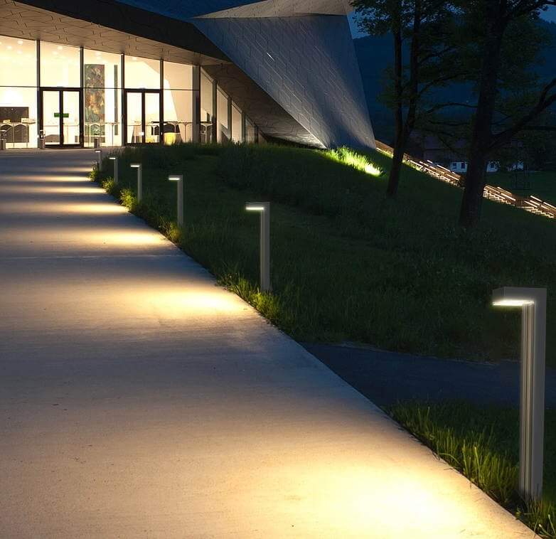 the installation distance of LED solar light