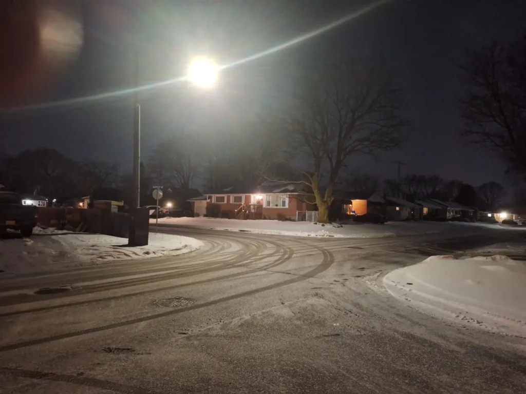 72canadian ontario winter streets 1