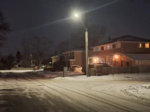 72canadian ontario winter streets 3