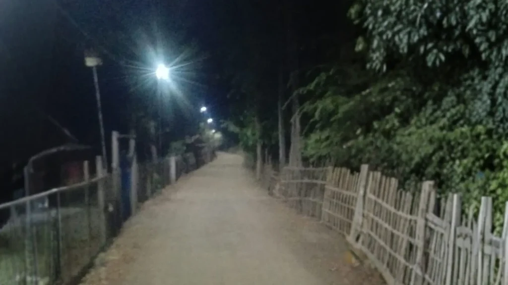 Solar Powered Street Light Project in Myanmar (3) Solar Powered Street Light Project in Myanmar 3