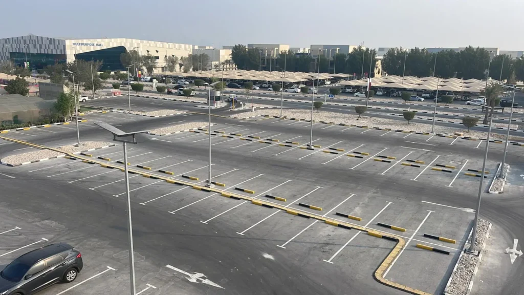 SRESKY Solar Street Lights Illuminating Parking Areas in Qatar 1