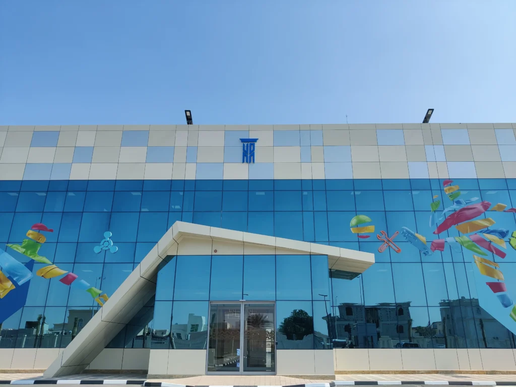 SRESKY Solar Street Lights Illuminating Parking Areas in Qatar 2