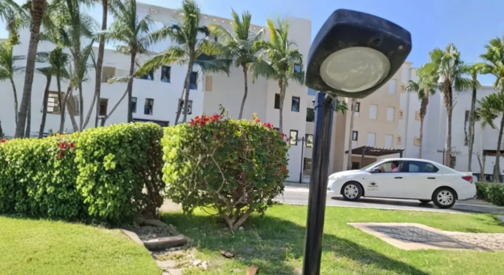 Solar Street Lighting Project for Resorts in Oman 3