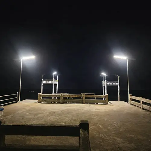 Case study of Thermos solar streetlights used at a Thai port