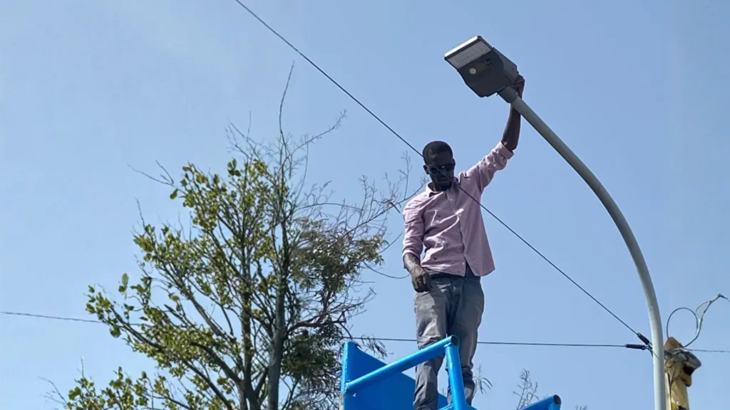 50 Solar Street Lights for Roads in Belgium (2) 50 Solar Street Lights for Roads in Belgium 2