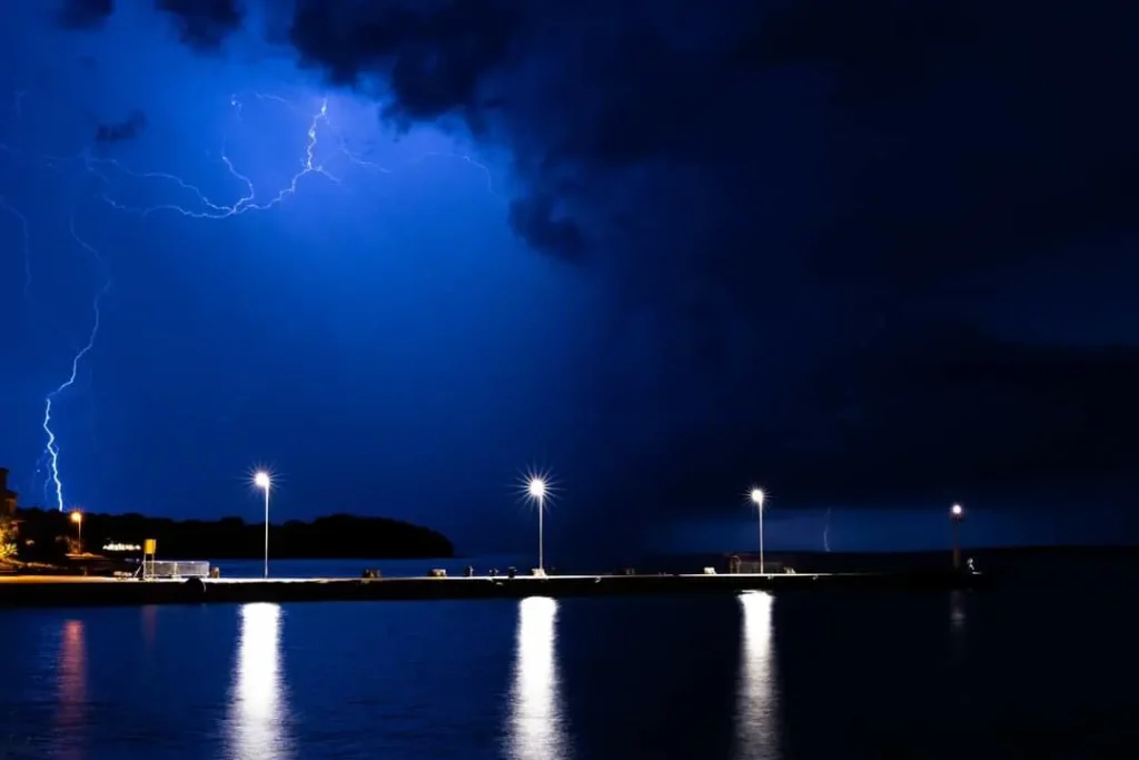 Solar Street Lights for Croatia Coastal Ports (2) Solar Street Lights for Croatia Coastal Ports 2