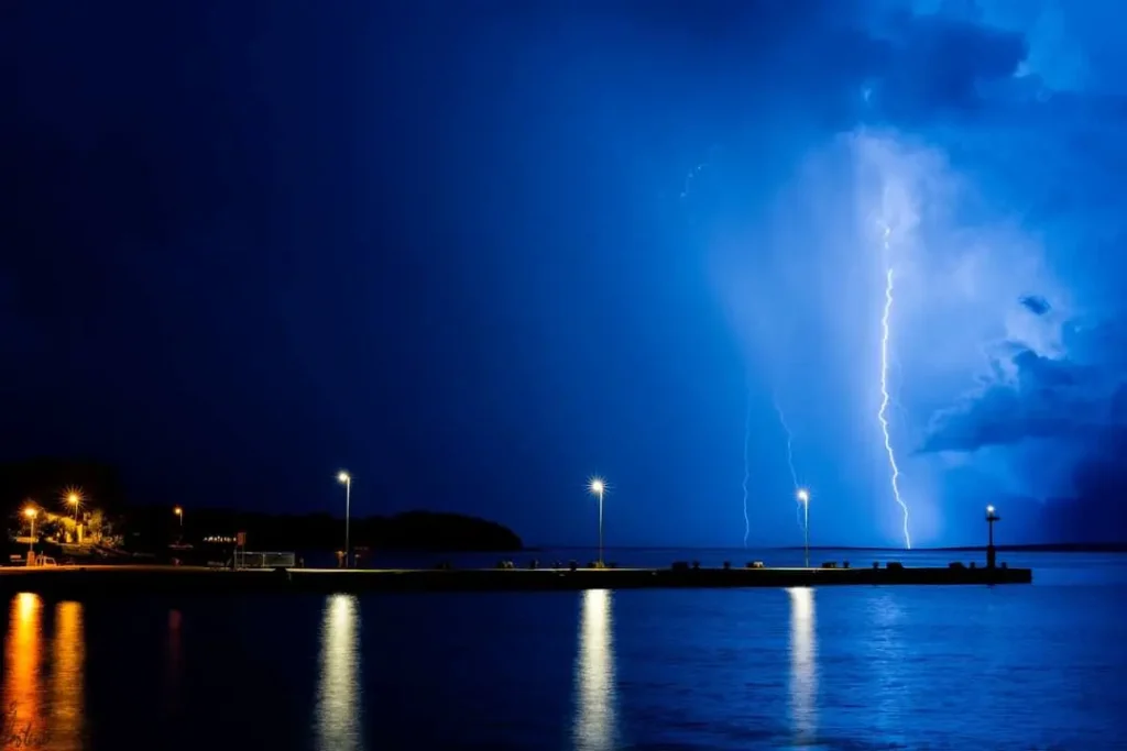 Solar Street Lights for Croatia Coastal Ports (4) Solar Street Lights for Croatia Coastal Ports 4