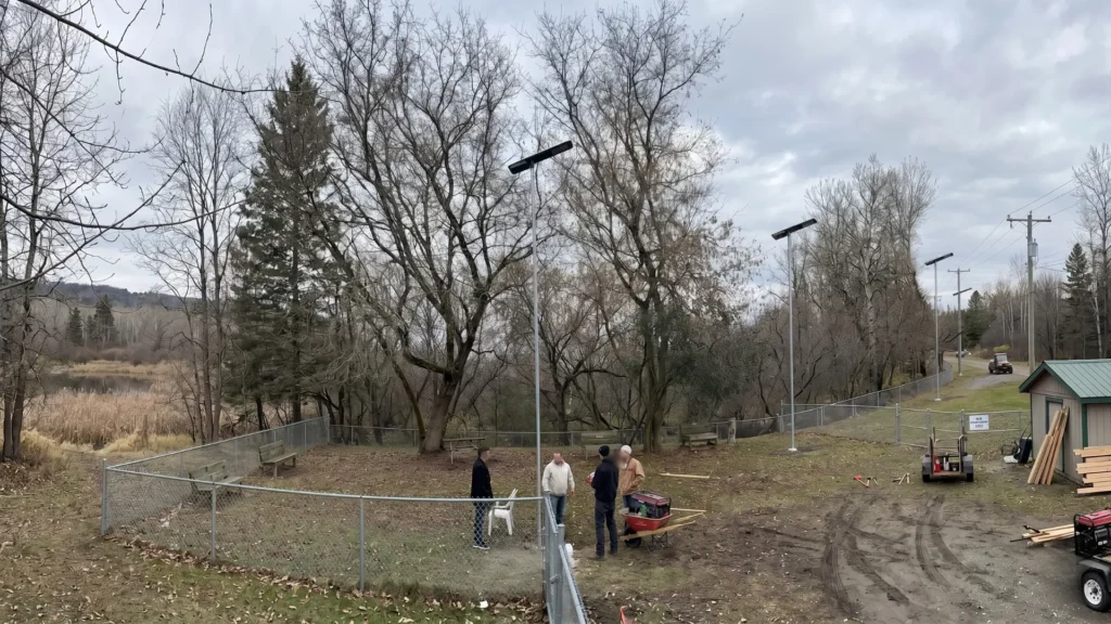 Guide to Solar Street Lights for Canadian Parks How Sresky Handles Extreme Cold 3