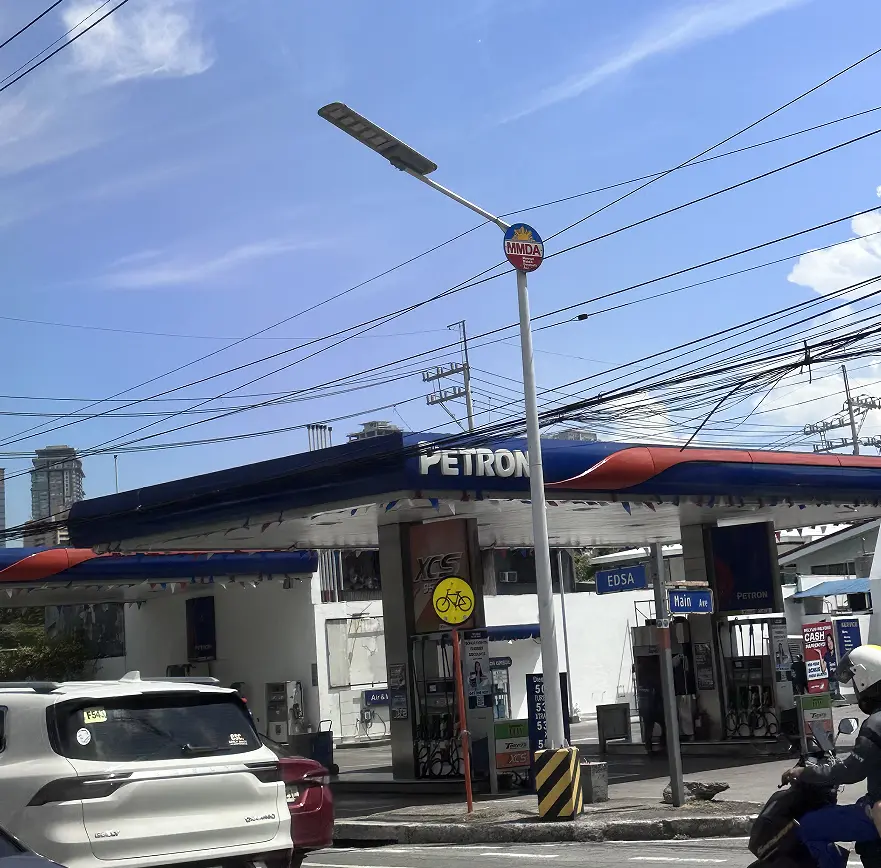 How Solar Street Lights Conquered the Dust and Exhaust Fumes of Manilas EDSA 2