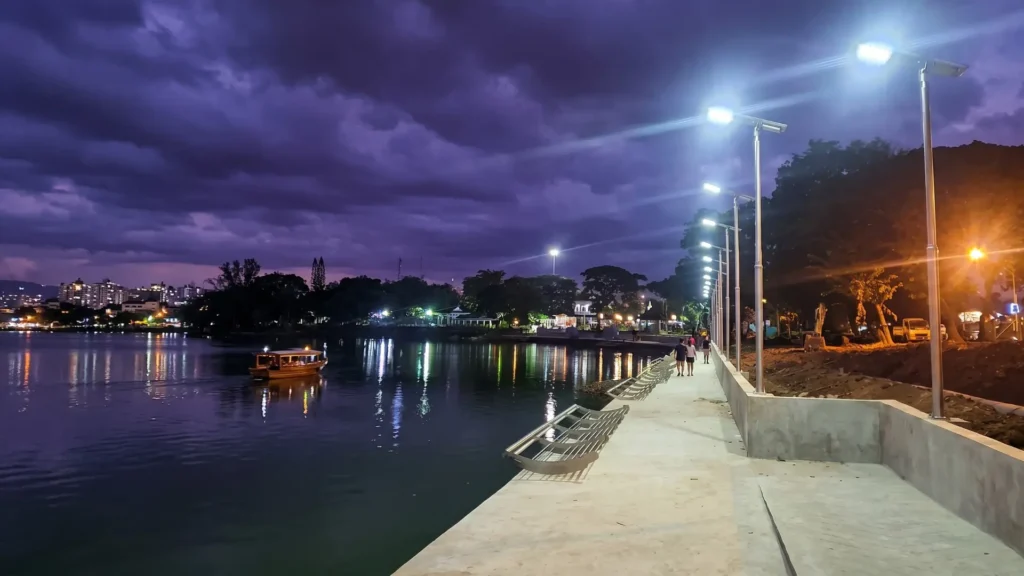 How Solar Street Lights Solve the Lighting Challenge for Bangkok’s Waterfront Walkway (1) How Solar Street Lights Solve the Lighting Challenge for Bangkoks Waterfront Walkway 1
