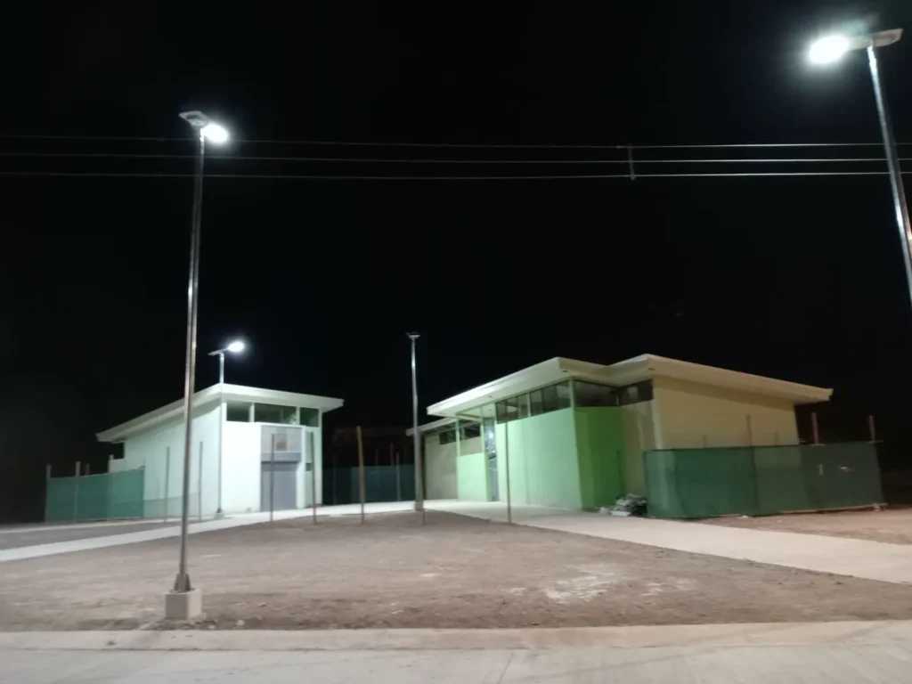 Me gjashtë javë të mbetura para sezonit të shirave—Zgjidhje për ndriçimin e kampusit me SRESKY Atlas SSL 36A në Kosta Rika 4