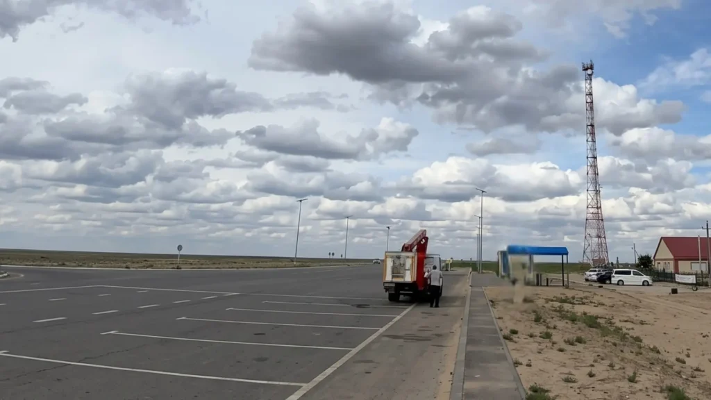 Solar Streetlight Project at a Highway Rest Area in Southeastern Kazakhstan (6) Solar Streetlight Project at a Highway Rest Area in Southeastern Kazakhstan 6