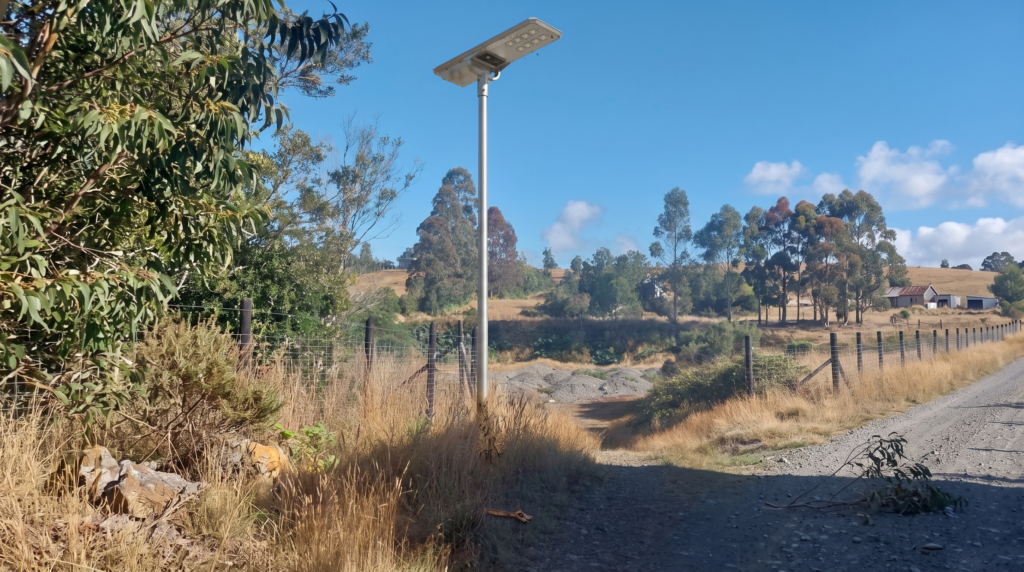 55 Sets of Solar Street Lights on Rural Roads in Central Chile (2) 55 Sets of Solar Street Lights on Rural Roads in Central Chile 2