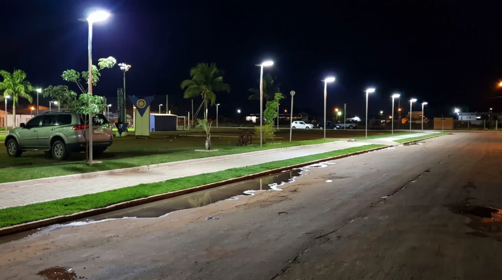 Solar Streetlight Retrofit Project for Coastal Public Spaces in Brazil